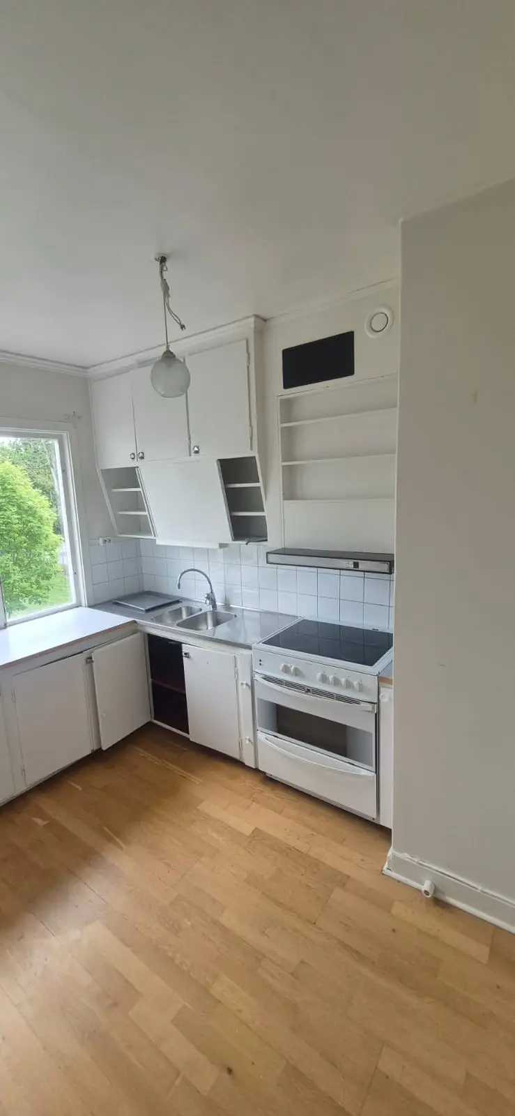 Bruksallén 6, Hälleforsnäs - bild 2
